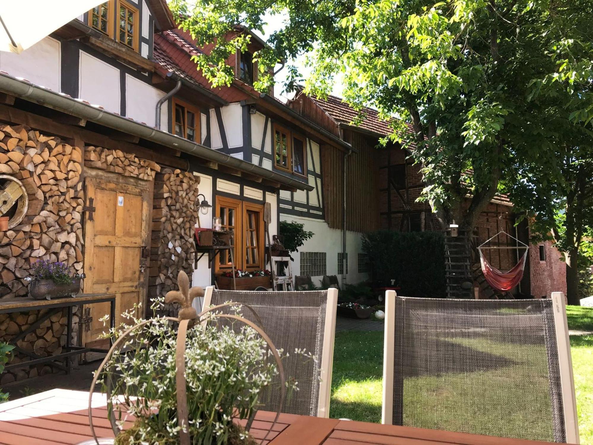 Fachwerktraum Im Hof Apartment Alheim Bagian luar foto